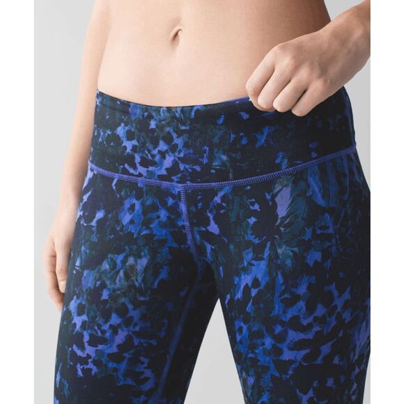 Lululemon Wunder Under Crop Leggings II Full-On Luon Floral Iris Blue Purple 8 - Picture 9 of 9